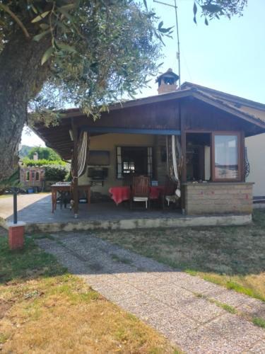 Independent Villa With Private Beach On The Lake Bracciano  Exterior photo